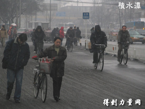 北京积水潭和小西天，下雪的样子