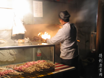 外国人看中国, 新疆菜，我爱羊肉串